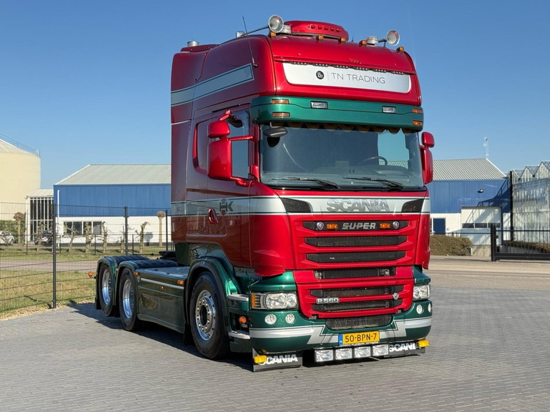 Scania R560 SHOW TRUCK, INTERIOR, FULL AIR, LIKE NEW. - Trattore stradale: foto 1 Scania R560 SHOW TRUCK, INTERIOR, FULL AIR, LIKE NEW. - Trattore stradale: foto 1