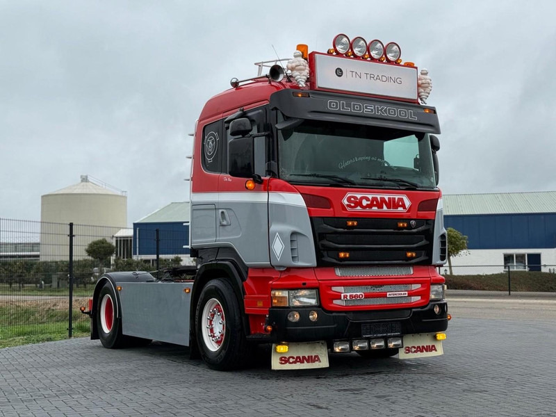 Scania R560 V8 SHOW, TOP, LEREN STOELEN, RETARDER, HANDGESCHAKELD. - Trattore stradale: foto 1 Scania R560 V8 SHOW, TOP, LEREN STOELEN, RETARDER, HANDGESCHAKELD. - Trattore stradale: foto 1