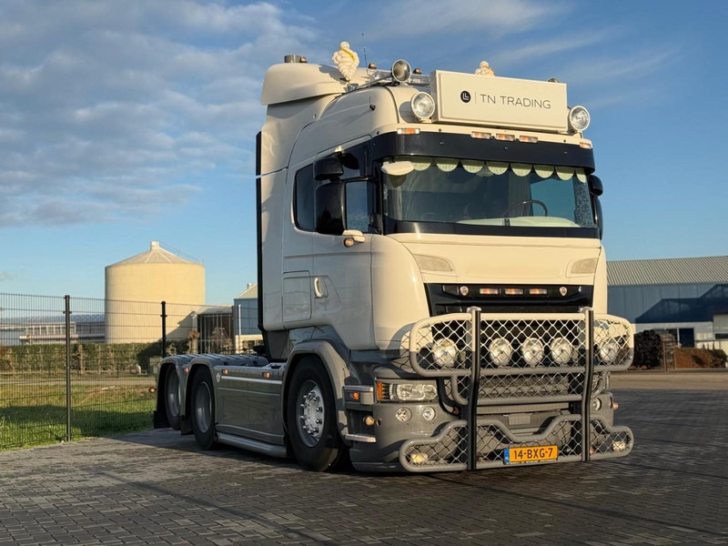 Scania R580 VOLLE SHOWTRUCK, VOLLUCHT, OPEN UITLAAT, INTERIEUR. - Trattore stradale: foto 1 Scania R580 VOLLE SHOWTRUCK, VOLLUCHT, OPEN UITLAAT, INTERIEUR. - Trattore stradale: foto 1