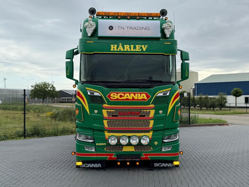 Scania R650 V8 SHOWTRUCK, VOLLUCHT, RETARDER, AUDIO, HYDRAULIEK, COMPLEET VOL. - Trattore stradale: foto 4 Scania R650 V8 SHOWTRUCK, VOLLUCHT, RETARDER, AUDIO, HYDRAULIEK, COMPLEET VOL. - Trattore stradale: foto 4