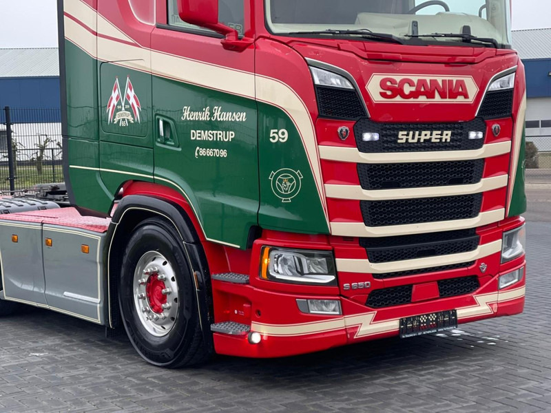 Scania S 650 SHOW TRUCK, FULL AIR, MOTOR BRAKE, PTO/HYDRAULIC. - Trattore stradale: foto 4 Scania S 650 SHOW TRUCK, FULL AIR, MOTOR BRAKE, PTO/HYDRAULIC. - Trattore stradale: foto 4