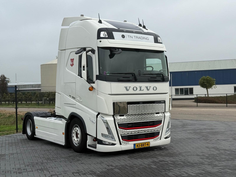 Volvo FH 13.460XL Turbocompound, leer, vollucht, 2 tanks, dubbel glas, vol spoiler. - Trattore stradale: foto 1 Volvo FH 13.460XL Turbocompound, leer, vollucht, 2 tanks, dubbel glas, vol spoiler. - Trattore stradale: foto 1