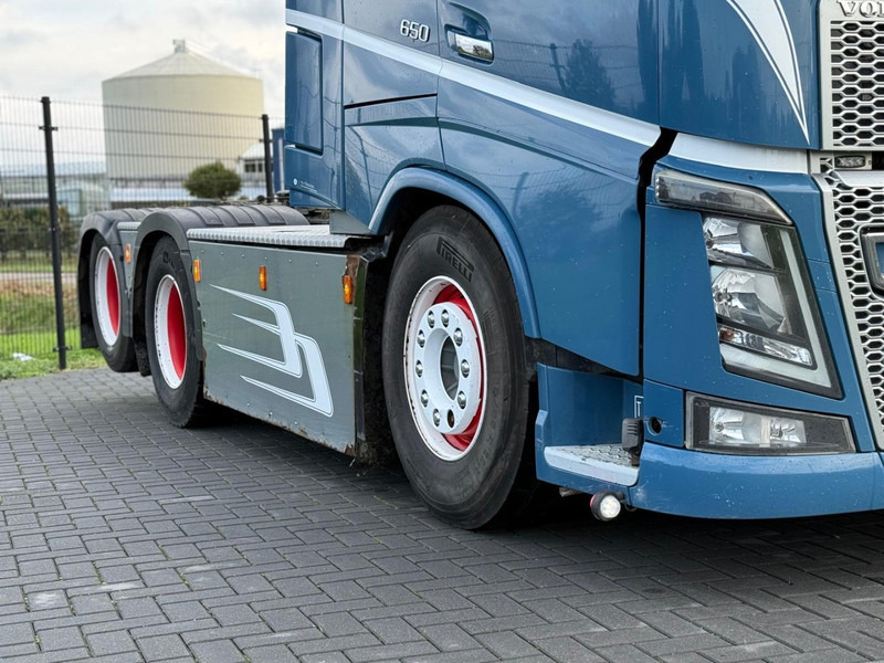 Volvo FH16.650 VOLLUCHT, HYDRAULIEK, SHOW INTERIEUR, DYNAMIC STEERING. - Trattore stradale: foto 3 Volvo FH16.650 VOLLUCHT, HYDRAULIEK, SHOW INTERIEUR, DYNAMIC STEERING. - Trattore stradale: foto 3