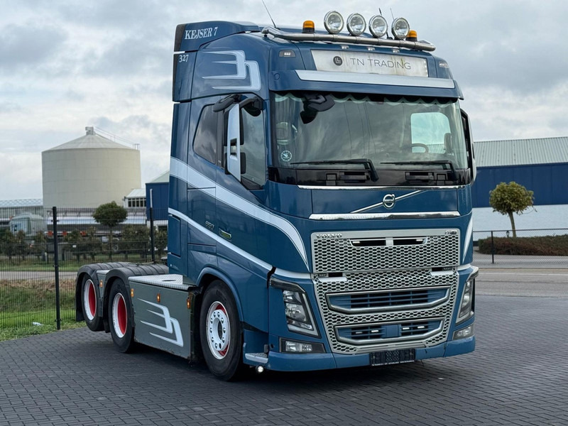 Volvo FH16.650 VOLLUCHT, HYDRAULIEK, SHOW INTERIEUR, DYNAMIC STEERING. - Trattore stradale: foto 1 Volvo FH16.650 VOLLUCHT, HYDRAULIEK, SHOW INTERIEUR, DYNAMIC STEERING. - Trattore stradale: foto 1