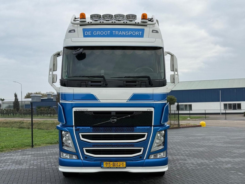 Volvo FH 540 CONTAINER TRANSPORT, KIEP SYSTEEM, LEATHER SEATS, TOP. - Autocarro portacontainer/ Caisse interchangeable: foto 3 Volvo FH 540 CONTAINER TRANSPORT, KIEP SYSTEEM, LEATHER SEATS, TOP. - Autocarro portacontainer/ Caisse interchangeable: foto 3