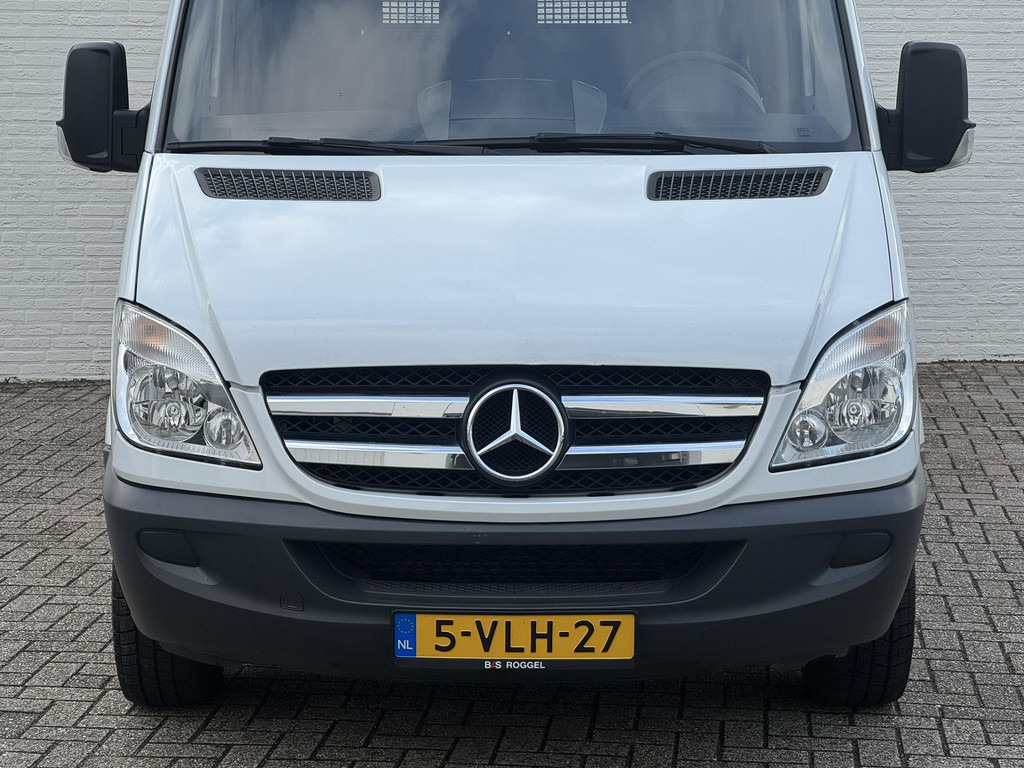 Mercedes-Benz Sprinter-213 2.2 CDI 366 DC 2x Schuifdeur Airco Imperiaal Treeplank Trekhaak 3 Zitplaatsen - Furgone chiuso: foto 3 Mercedes-Benz Sprinter-213 2.2 CDI 366 DC 2x Schuifdeur Airco Imperiaal Treeplank Trekhaak 3 Zitplaatsen - Furgone chiuso: foto 3
