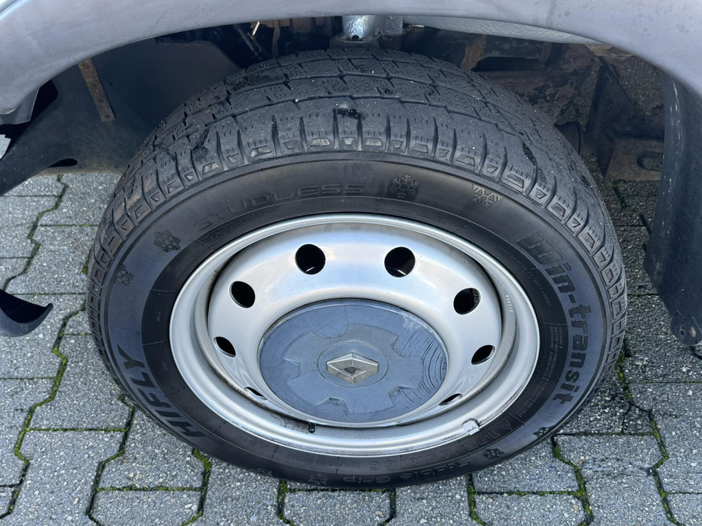 Renault Master-T28 2.5dCi L1H1 Dubbele cabine Trekhaak APK 05-2025 Loopt goed! - Furgone doppia cabina: foto 3 Renault Master-T28 2.5dCi L1H1 Dubbele cabine Trekhaak APK 05-2025 Loopt goed! - Furgone doppia cabina: foto 3