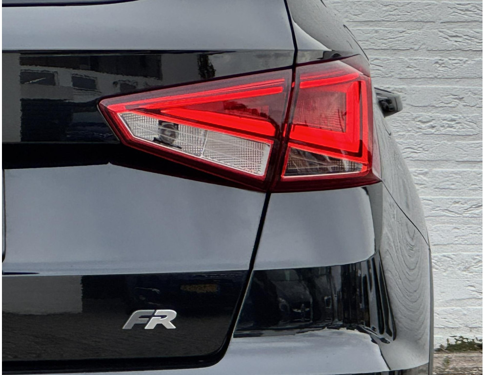 SUV/ Fuoristrada SEAT Arona-1.0 TSI FR Business Connect Adaptive Cruise Climate control Full LED Apple Carplay Parkeersensor achter: foto 14 SUV/ Fuoristrada SEAT Arona-1.0 TSI FR Business Connect Adaptive Cruise Climate control Full LED Apple Carplay Parkeersensor achter: foto 14