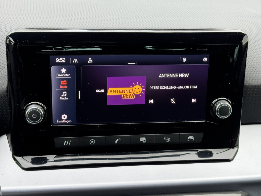 SUV/ Fuoristrada SEAT Arona-1.0 TSI FR Business Connect Adaptive Cruise Climate control Full LED Apple Carplay Parkeersensor achter: foto 20 SUV/ Fuoristrada SEAT Arona-1.0 TSI FR Business Connect Adaptive Cruise Climate control Full LED Apple Carplay Parkeersensor achter: foto 20