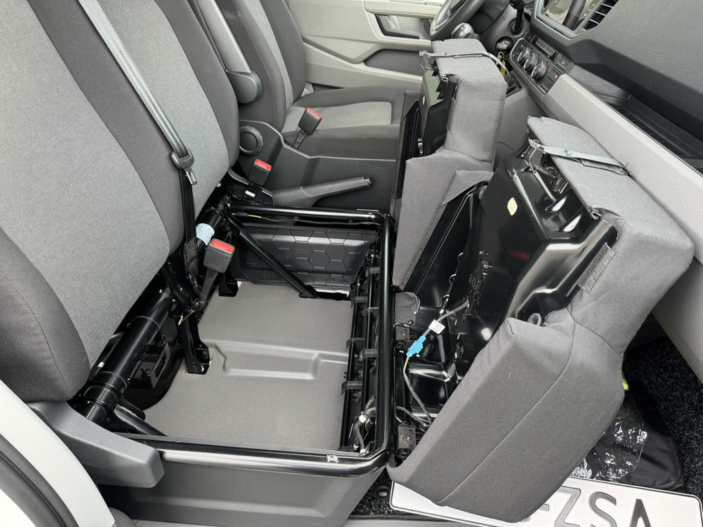 Furgone chiuso Volkswagen Crafter-30 2.0 TDI L3H3 Highline Carplay DAB Cruise Verwarmde voorruit Trekhaak Lat om Lat: foto 16