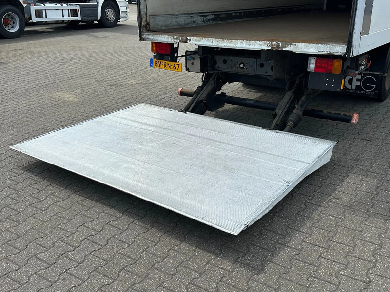Iveco EuroCargo 180 Closed Box Saxas 12T / Lift / Euro 5 / Smart Tacho - Autocarro furgonato: foto 5 Iveco EuroCargo 180 Closed Box Saxas 12T / Lift / Euro 5 / Smart Tacho - Autocarro furgonato: foto 5