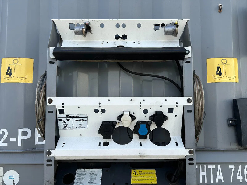 Krone SD Schuifzeil -Dak / SAF-Disc / Huckepack - Semirimorchio centinato: foto 5 Krone SD Schuifzeil -Dak / SAF-Disc / Huckepack - Semirimorchio centinato: foto 5