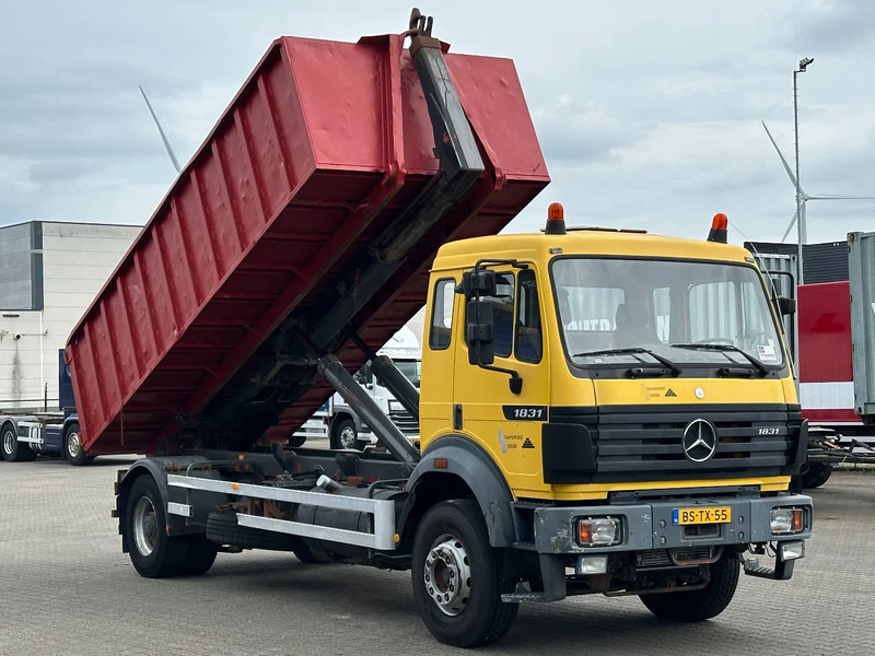 Mercedes-Benz SK 1931 4x2 Meiler Haakarm 20T Manual + Telma / Euro 1 - Autocarro scarrabile: foto 2 Mercedes-Benz SK 1931 4x2 Meiler Haakarm 20T Manual + Telma / Euro 1 - Autocarro scarrabile: foto 2