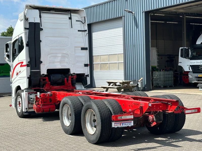 Volvo FH 16.750 6x4 Globe XL Chassis Retarder 4.30 Wb Full Air - Autocarro telaio: foto 4 Volvo FH 16.750 6x4 Globe XL Chassis Retarder 4.30 Wb Full Air - Autocarro telaio: foto 4