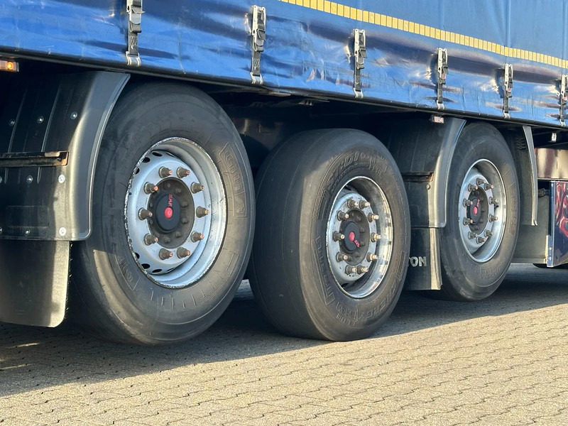 Wielton Schuifzeil met Coil / SAF-Disc 2x Lift-as / APK 12-2026 - Semirimorchio centinato: foto 2 Wielton Schuifzeil met Coil / SAF-Disc 2x Lift-as / APK 12-2026 - Semirimorchio centinato: foto 2