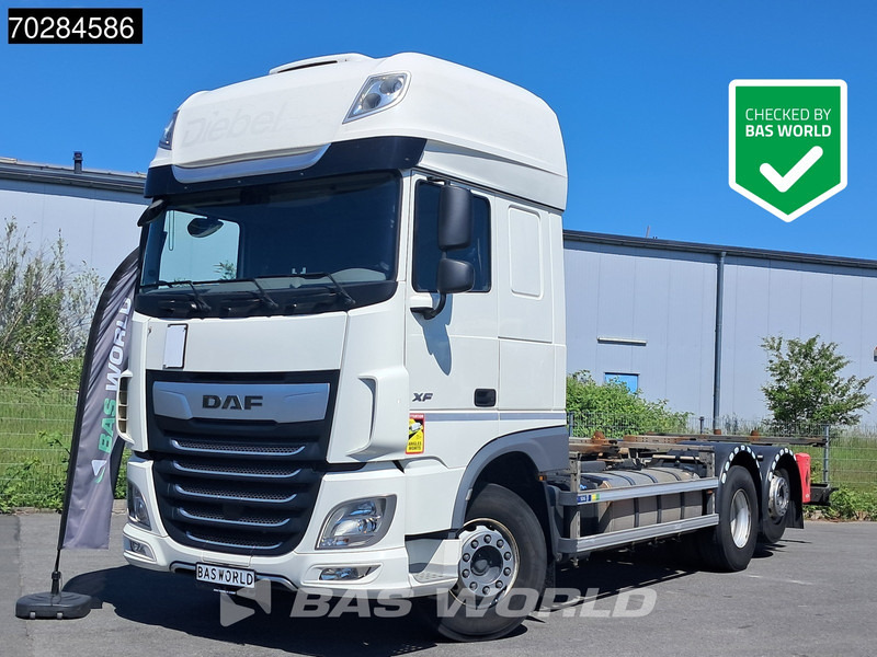 DAF XF 450 6X2 BDF SSC Retarder 2x Tanks Liftachse Standklima LED ACC Euro 6 - Autocarro portacontainer/ Caisse interchangeable: foto 1 DAF XF 450 6X2 BDF SSC Retarder 2x Tanks Liftachse Standklima LED ACC Euro 6 - Autocarro portacontainer/ Caisse interchangeable: foto 1