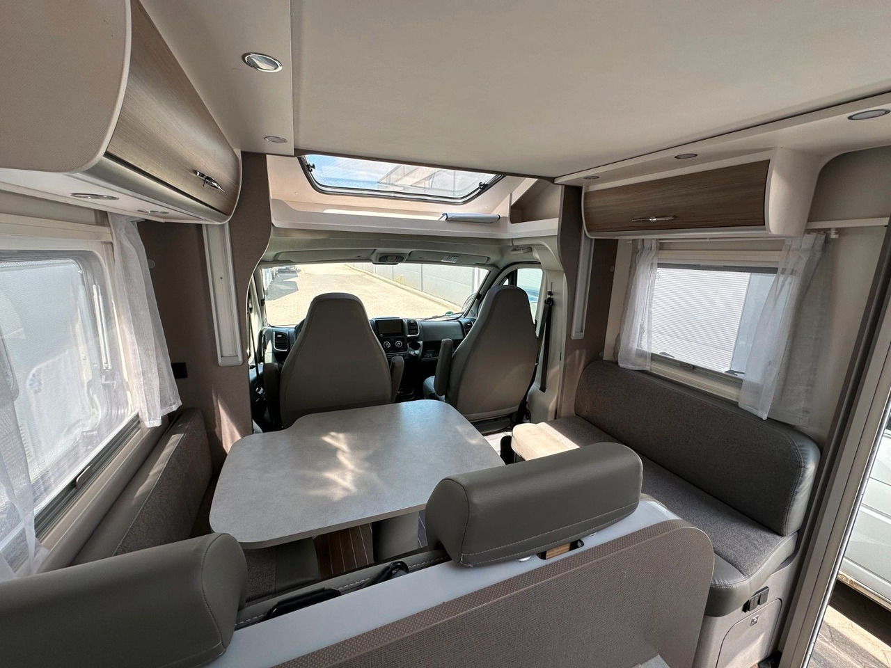 Camper profilato Etrusco T 7300 SB/Einzelbetten+Hubbett/Garage/Klima/TOP: foto 27