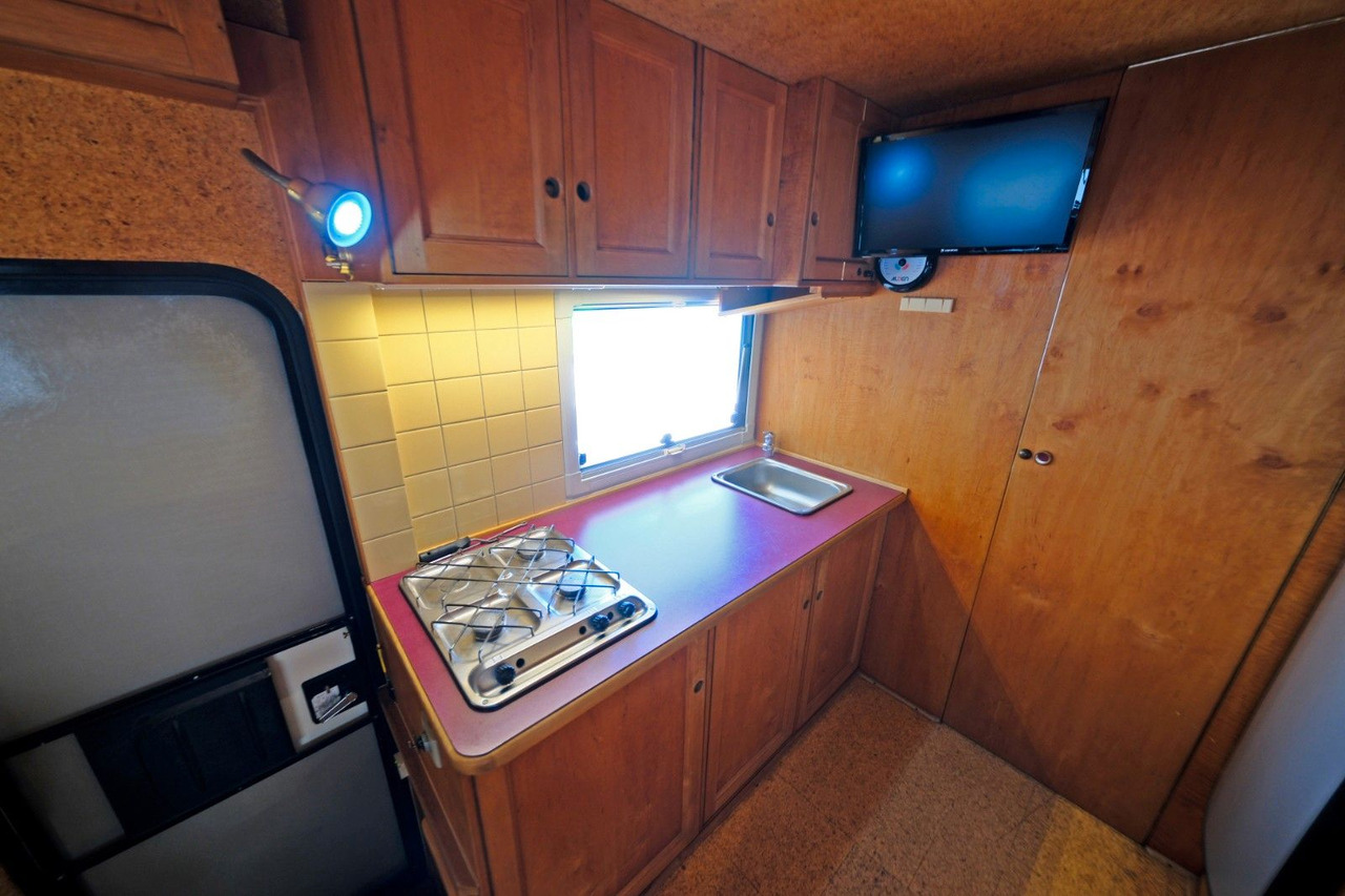 Camper mansardato Tischer Stegi I/Solar/dop.Boden/sep.Dusche/TÜV 2-2026: foto 10