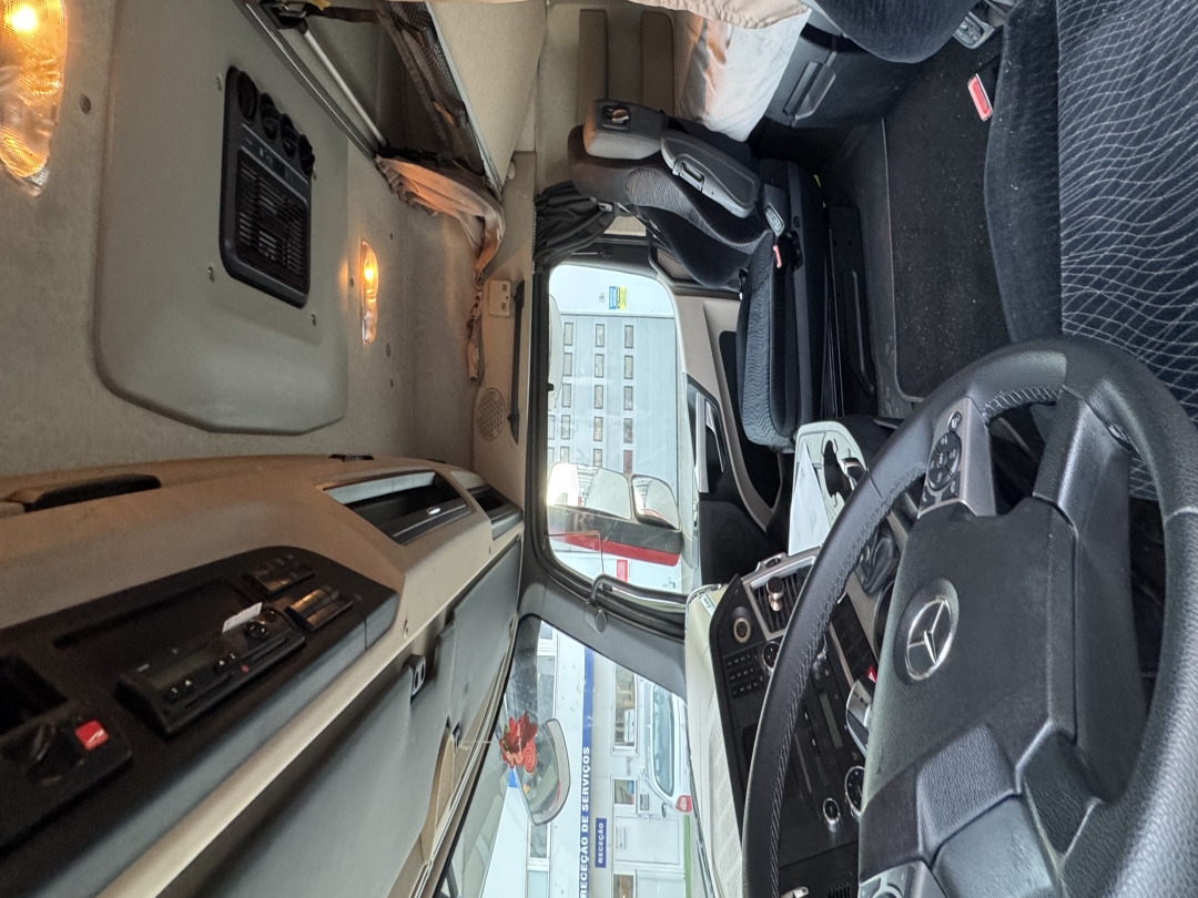 Mercedes Actros 510 1851 - Trattore stradale: foto 4 Mercedes Actros 510 1851 - Trattore stradale: foto 4