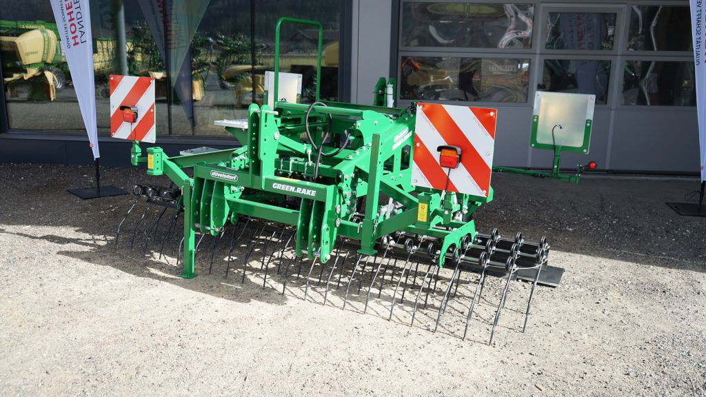Düvelsdorf GREEN.RAKE expert 3 m (20608) - Erpice strigliatore: foto 2 Düvelsdorf GREEN.RAKE expert 3 m (20608) - Erpice strigliatore: foto 2