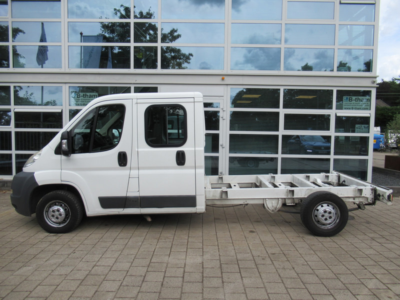 Citroën Jumper 35 2.2HDi 96KW L3 DOKA Dubbelcabine Chassis - Furgone, Furgone doppia cabina: foto 2 Citroën Jumper 35 2.2HDi 96KW L3 DOKA Dubbelcabine Chassis - Furgone, Furgone doppia cabina: foto 2