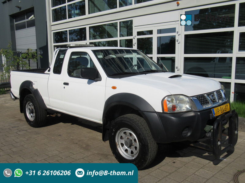 Nissan Navara 2.5 DTi King Cab 4-L.Lux. 1,5CAB PICK-UP - Furgone: foto 1 Nissan Navara 2.5 DTi King Cab 4-L.Lux. 1,5CAB PICK-UP - Furgone: foto 1