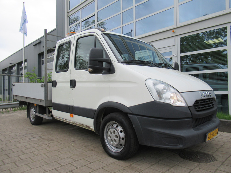 Furgone con cassone fisso, Furgone doppia cabina Iveco Daily 29L13 2.3HPi 93KW 345 DOKA Dubbelcabine: foto 6