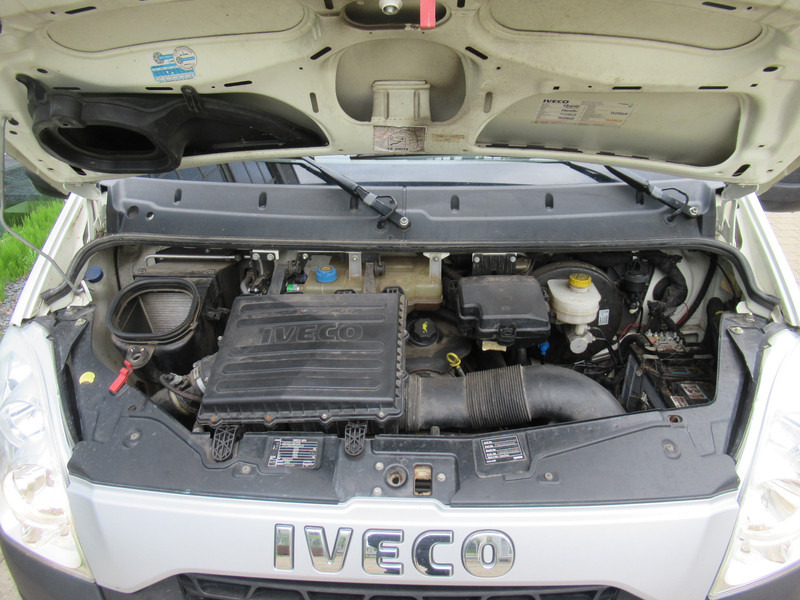 Furgone con cassone fisso, Furgone doppia cabina Iveco Daily 29L13 2.3HPi 93KW 345 DOKA Dubbelcabine: foto 13