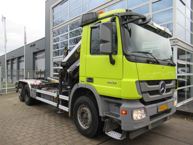 Mercedes-Benz ACTROS 2532 6x2 Palift T20 + Palfinger PK18002-EH Haak - Kraan - Autocarro scarrabile, Camion con gru: foto 3 Mercedes-Benz ACTROS 2532 6x2 Palift T20 + Palfinger PK18002-EH Haak - Kraan - Autocarro scarrabile, Camion con gru: foto 3