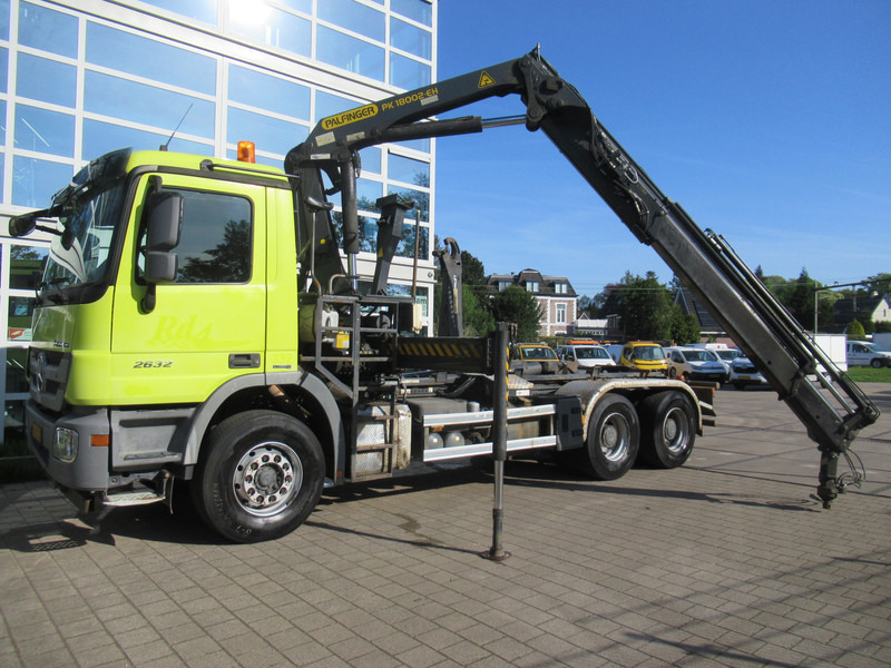 Mercedes-Benz Actros 2632 6X4 Steel + Palfinger PK18002-EH + 20T Haak Hook Haken - Autocarro portacontainer/ Caisse interchangeable, Camion con gru: foto 2 Mercedes-Benz Actros 2632 6X4 Steel + Palfinger PK18002-EH + 20T Haak Hook Haken - Autocarro portacontainer/ Caisse interchangeable, Camion con gru: foto 2