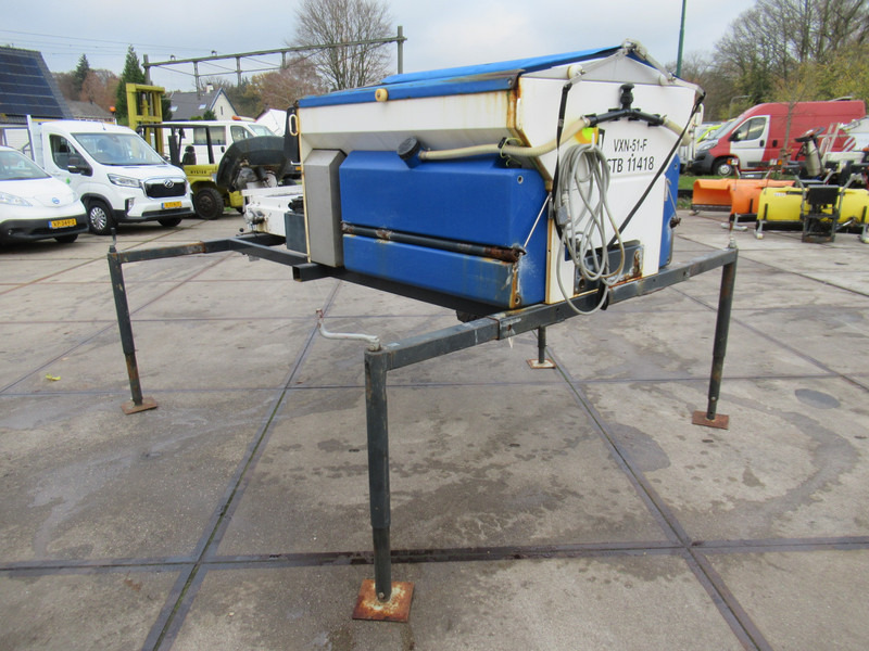 NIDO STRATOS B08-24 PALN Rotopower 0,8m3 + 350L. Salzstreuer Saltspreader Zoutstrooier - Spargisale: foto 3 NIDO STRATOS B08-24 PALN Rotopower 0,8m3 + 350L. Salzstreuer Saltspreader Zoutstrooier - Spargisale: foto 3