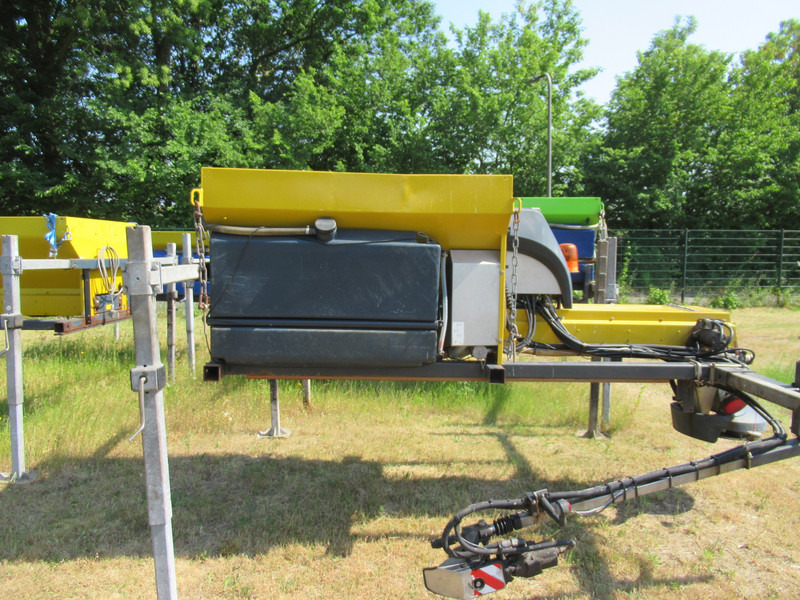 NIDO STRATOS B11-24 PAXN 1,1 m3 + 500L Zoutstrooier Salzstreuer - Spargisale: foto 4 NIDO STRATOS B11-24 PAXN 1,1 m3 + 500L Zoutstrooier Salzstreuer - Spargisale: foto 4