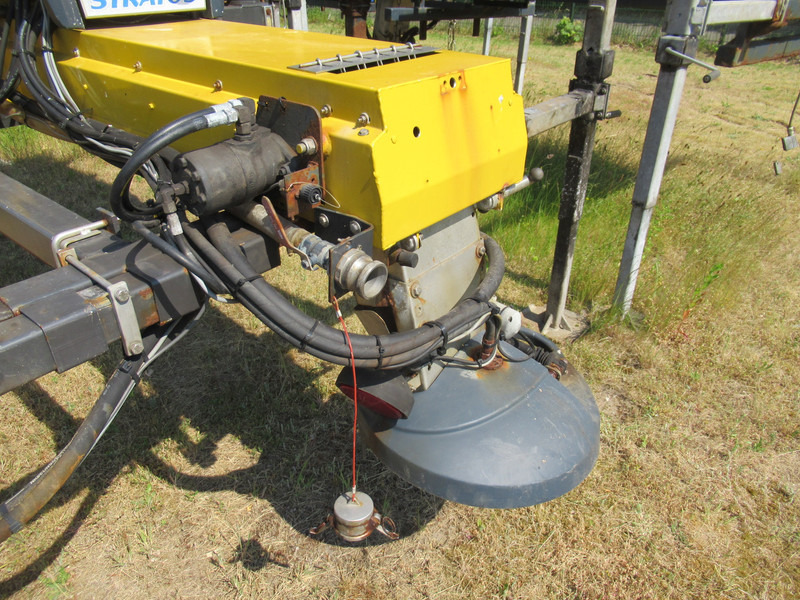 NIDO STRATOS B11-24 PAXN 1,1 m3 + 500L Zoutstrooier Salzstreuer - Spargisale: foto 3 NIDO STRATOS B11-24 PAXN 1,1 m3 + 500L Zoutstrooier Salzstreuer - Spargisale: foto 3