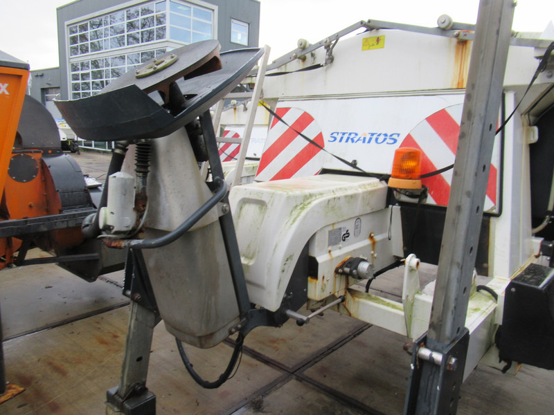 NIDO STRATOS B40-36 PALN Rotopower 4m3 + 2.200L Salzstreuer Saltspreader Zoutstrooier - Spargisale: foto 5 NIDO STRATOS B40-36 PALN Rotopower 4m3 + 2.200L Salzstreuer Saltspreader Zoutstrooier - Spargisale: foto 5