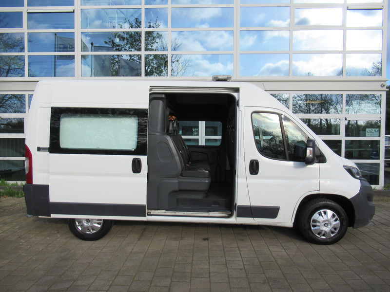Peugeot Boxer 330 2.2 HDI 96KW L2H2 XT DOKA Dubbelcabine AIRCO - Furgoncino, Furgone doppia cabina: foto 2 Peugeot Boxer 330 2.2 HDI 96KW L2H2 XT DOKA Dubbelcabine AIRCO - Furgoncino, Furgone doppia cabina: foto 2