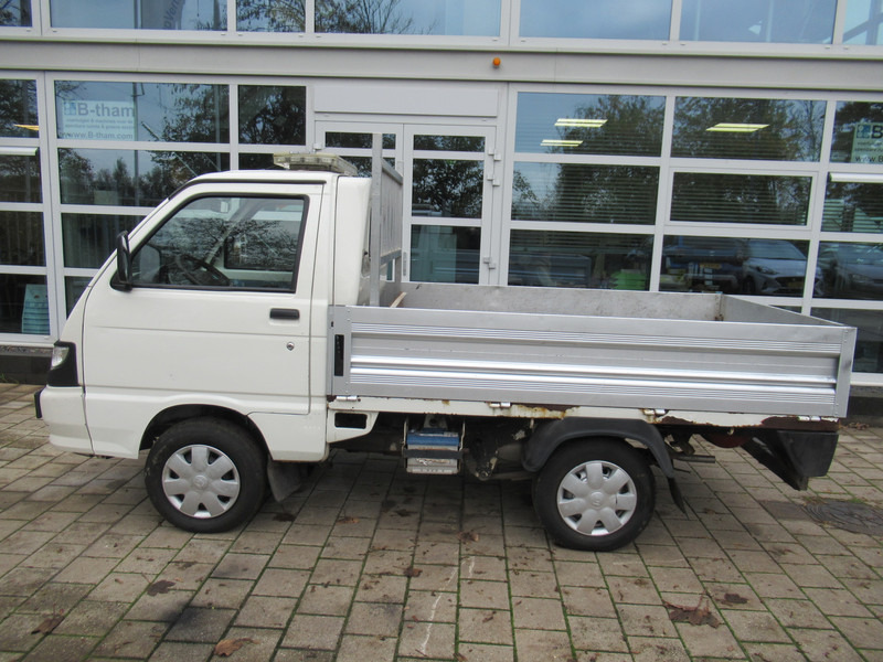 Piaggio Porter 1.3i 46KW Extra PICKUP Bi-Fuel Benzine - CNG - Furgone con cassone fisso: foto 4 Piaggio Porter 1.3i 46KW Extra PICKUP Bi-Fuel Benzine - CNG - Furgone con cassone fisso: foto 4