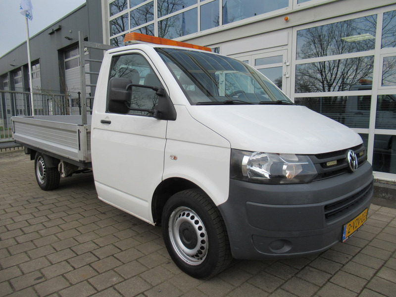 Volkswagen Transporter T5 2.0 TDI 62KW L2H1 Pick-Up Open laadbak - Furgone con cassone fisso: foto 5 Volkswagen Transporter T5 2.0 TDI 62KW L2H1 Pick-Up Open laadbak - Furgone con cassone fisso: foto 5