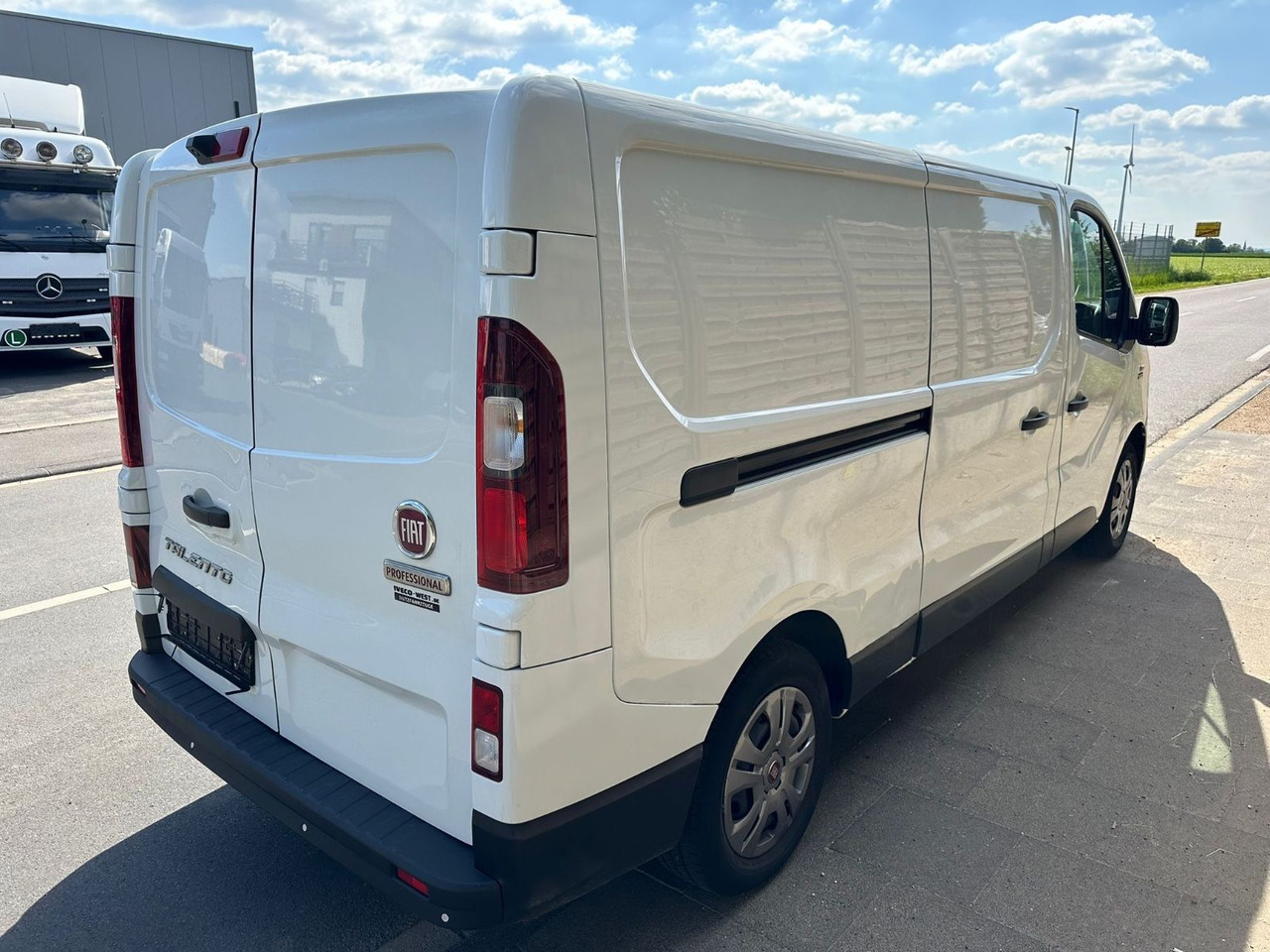 Fiat Talento 2.0 Ecojet L2H1*Kamera* Serviceneu*Klima - Furgoncino: foto 4 Fiat Talento 2.0 Ecojet L2H1*Kamera* Serviceneu*Klima - Furgoncino: foto 4