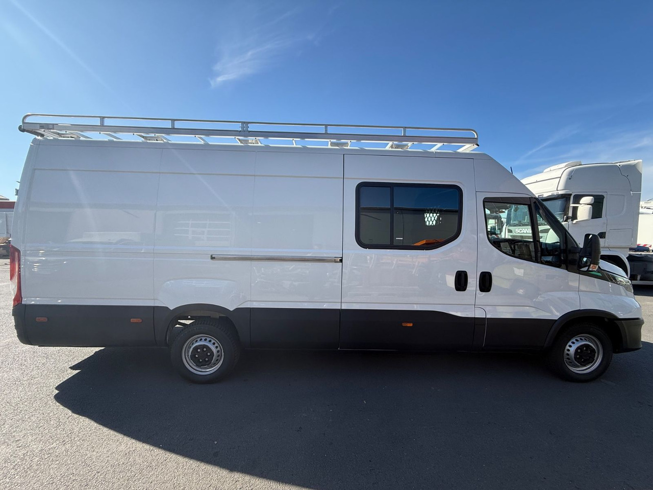Iveco Daily 35S14 Maxi/CNG/2.700km!/Ahk/LIKE NEW! - Furgone chiuso: foto 5 Iveco Daily 35S14 Maxi/CNG/2.700km!/Ahk/LIKE NEW! - Furgone chiuso: foto 5
