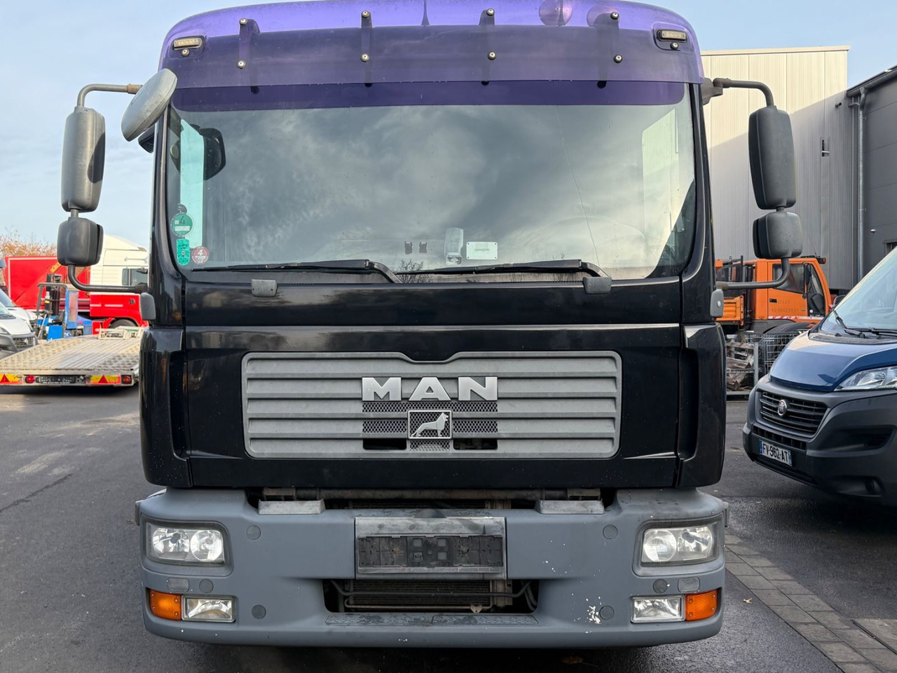 MAN TGL 8.210BL Moetefindt Doppelstock, Klima, Winde - Camion bisarca: foto 4 MAN TGL 8.210BL Moetefindt Doppelstock, Klima, Winde - Camion bisarca: foto 4