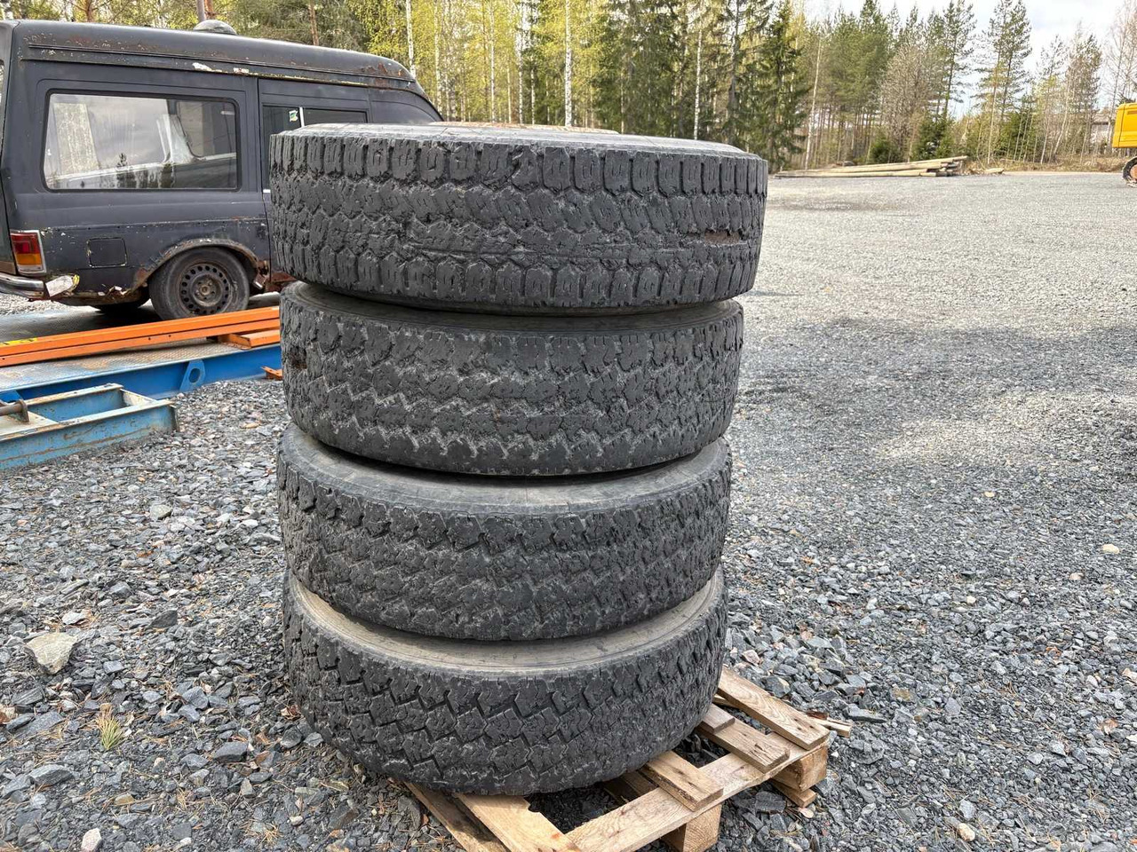 Michelin X multiway 30 truck tyres and rims 4 pcs - Pneumatico per Camion: foto 2 Michelin X multiway 30 truck tyres and rims 4 pcs - Pneumatico per Camion: foto 2