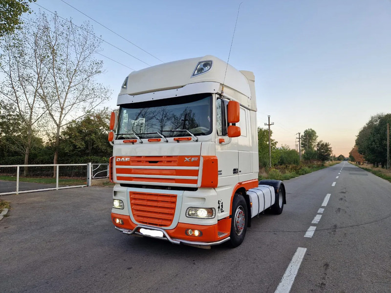 DAF XF 105.460 Manual - Trattore terminale: foto 2 DAF XF 105.460 Manual - Trattore terminale: foto 2