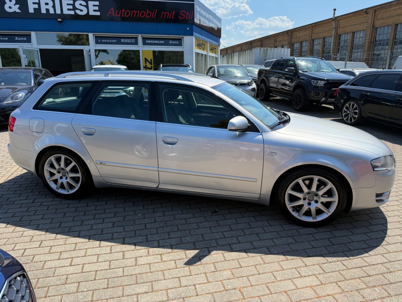 Audi A4 Avant 2.7 TDI S-LINE XENON NAVI TÜV 05/27 - Autovettura: foto 3 Audi A4 Avant 2.7 TDI S-LINE XENON NAVI TÜV 05/27 - Autovettura: foto 3
