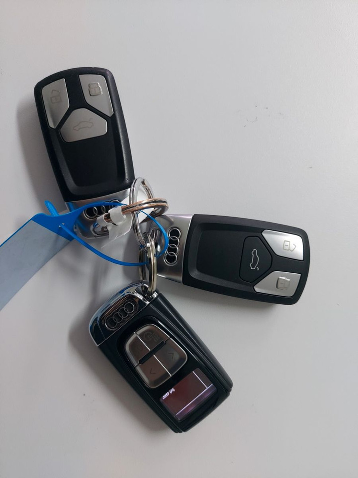 Audi Q7 3.0 TDI quattro S-Line Pano Alcantara AHK - SUV/ Fuoristrada: foto 4 Audi Q7 3.0 TDI quattro S-Line Pano Alcantara AHK - SUV/ Fuoristrada: foto 4