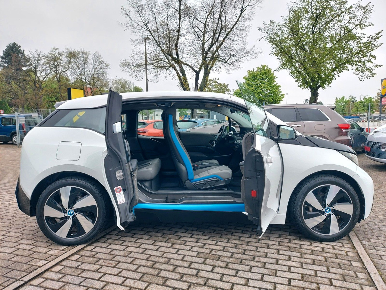 BMW i3 Baureihe i3 Klima Navigation Tel. PDC - Autovettura: foto 2 BMW i3 Baureihe i3 Klima Navigation Tel. PDC - Autovettura: foto 2
