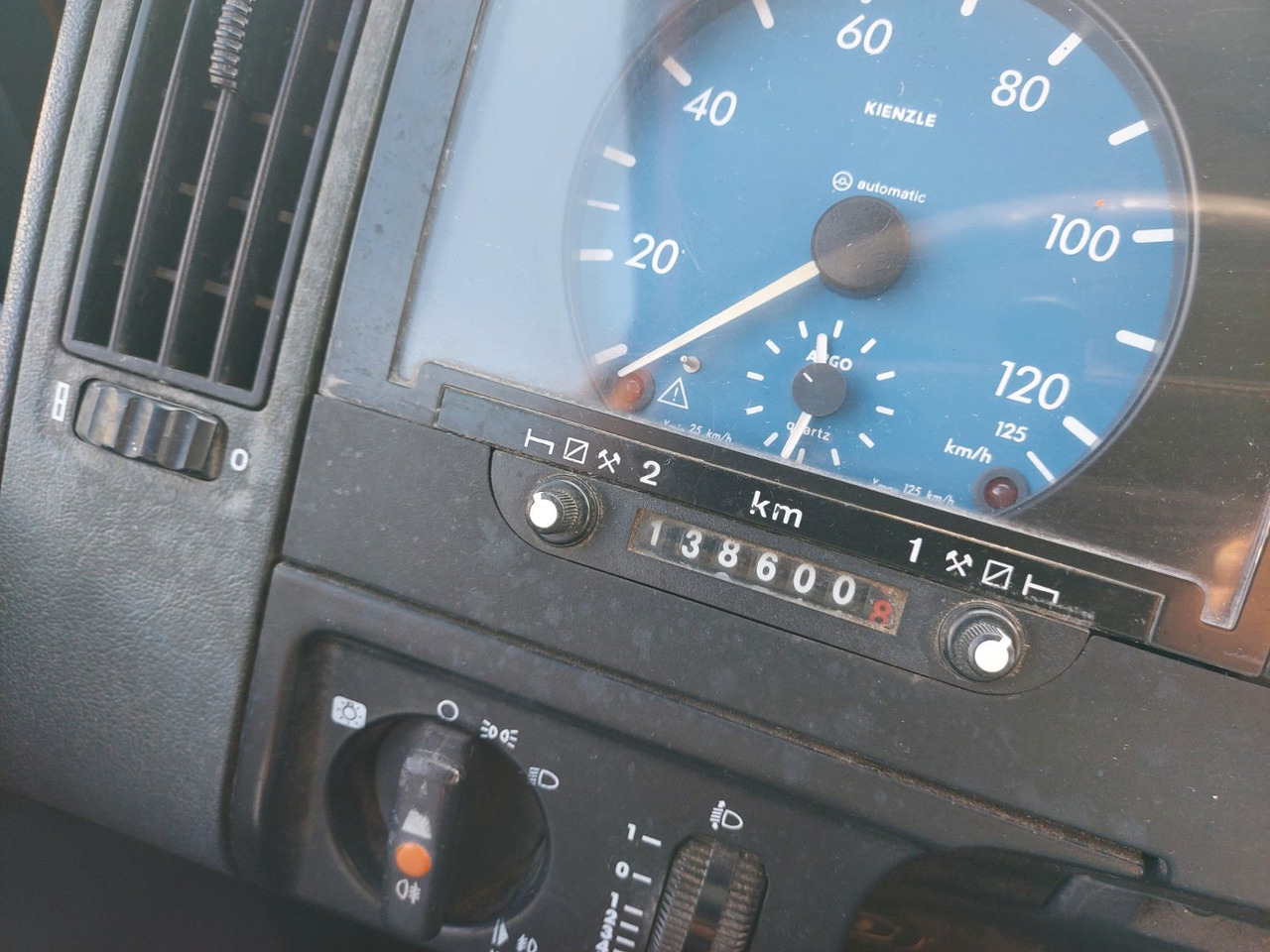 Piattaforma autocarrata Mercedes-Benz ATEGO 1323 HUBSTEIGER WUMAG WT220H: foto 18 Piattaforma autocarrata Mercedes-Benz ATEGO 1323 HUBSTEIGER WUMAG WT220H: foto 18