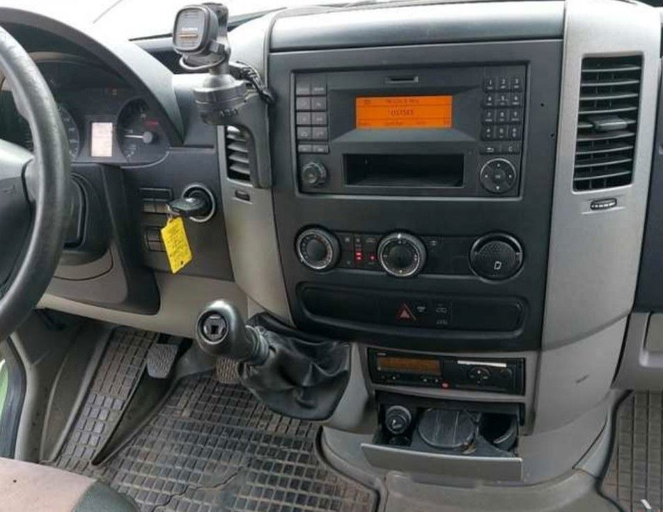 Mercedes-Benz Sprinter II Kasten 316 CDI hoch Klima Standheiz - Pulmino: foto 3 Mercedes-Benz Sprinter II Kasten 316 CDI hoch Klima Standheiz - Pulmino: foto 3