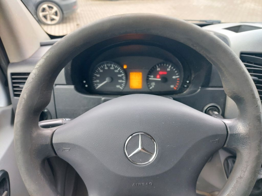 Leasing di Mercedes-Benz Sprinter II Kasten 513 hoch lang Klima Regale  Mercedes-Benz Sprinter II Kasten 513 hoch lang Klima Regale: foto 14