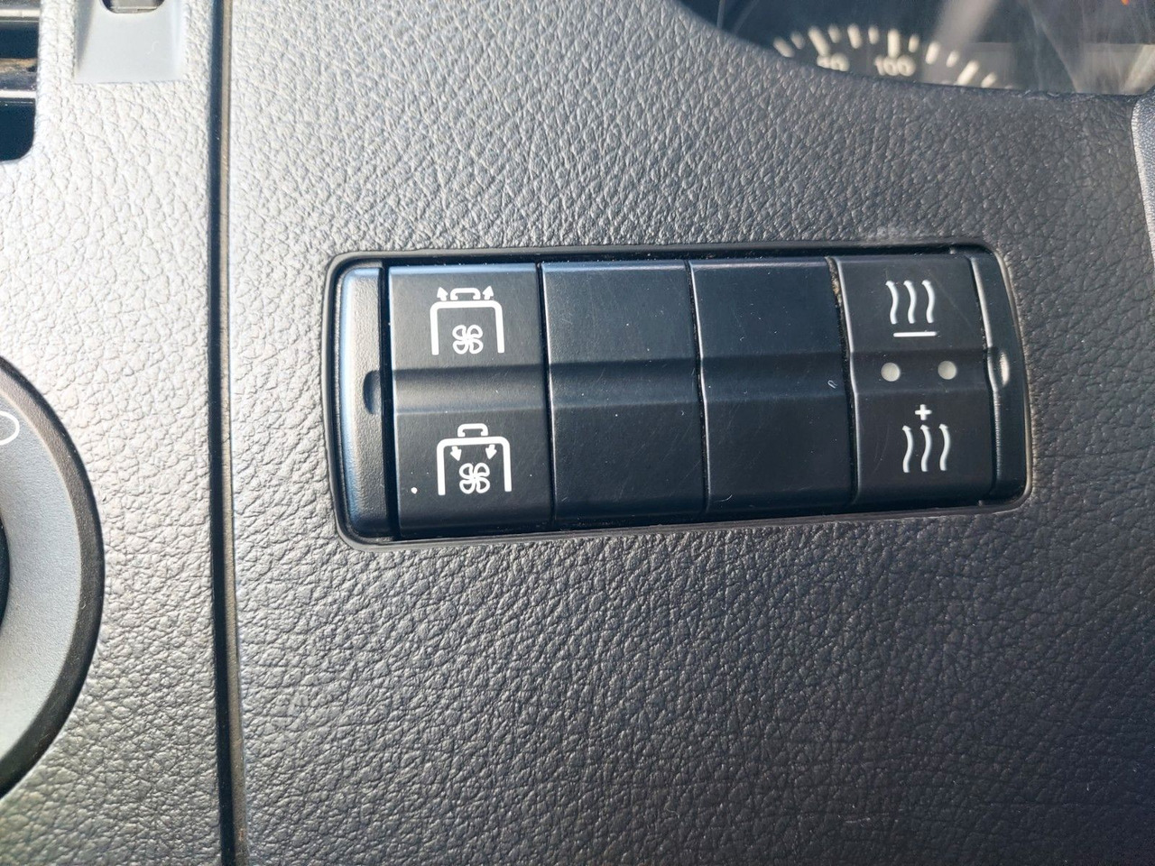 Mercedes-Benz Sprinter II Kasten 516 5T KLIMA AHK MAXI - Furgone chiuso: foto 3 Mercedes-Benz Sprinter II Kasten 516 5T KLIMA AHK MAXI - Furgone chiuso: foto 3