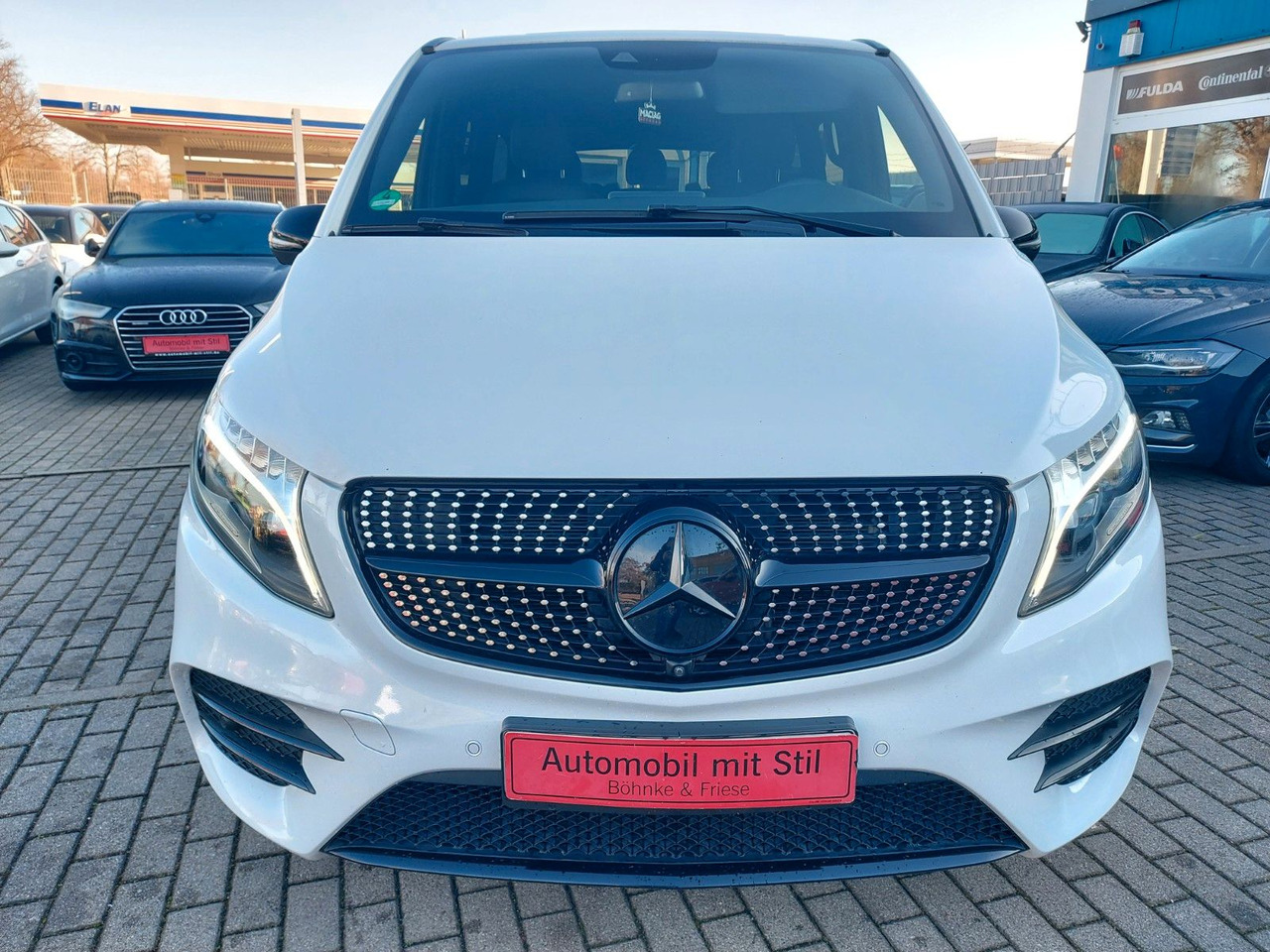 Mercedes-Benz V 250 AVANTGARDE EDITION AMG lang - Pulmino: foto 4 Mercedes-Benz V 250 AVANTGARDE EDITION AMG lang - Pulmino: foto 4